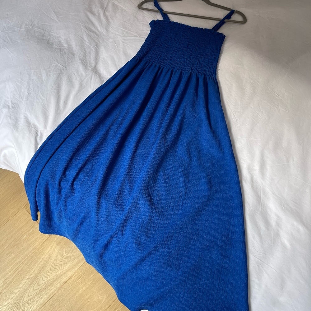 H&M blue summer dress 💙
